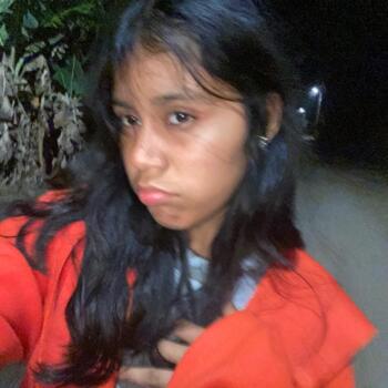 Babysitter in Barranca: Yoselinda