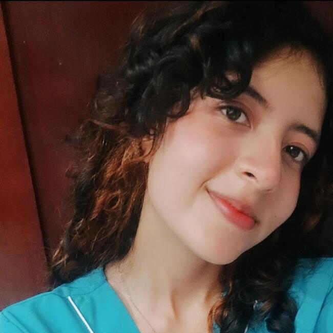 Niñera en Pereira: Valentina