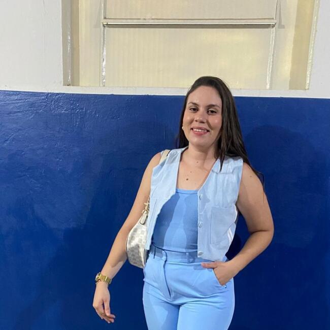 Babysitter in Cuiabá: Maria