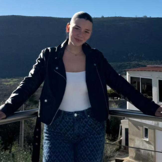 Babysitter em Sintra: Beatriz