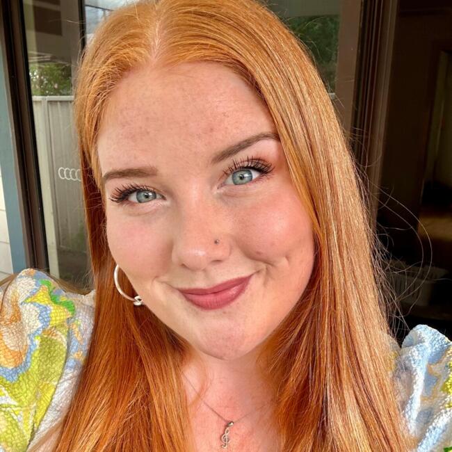 Babysitter in Nowra: Rebecca