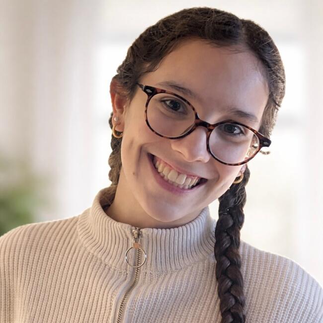 Baby-sitter in Genève: Alyssa