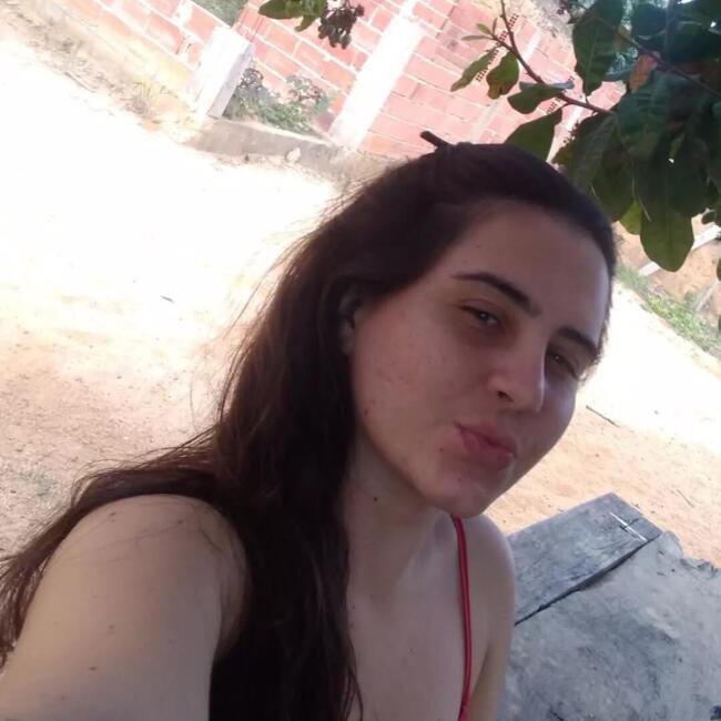 Babysitter in Linhares: Miqueli