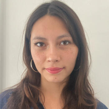 Babysitter in Montreal: Nayelie