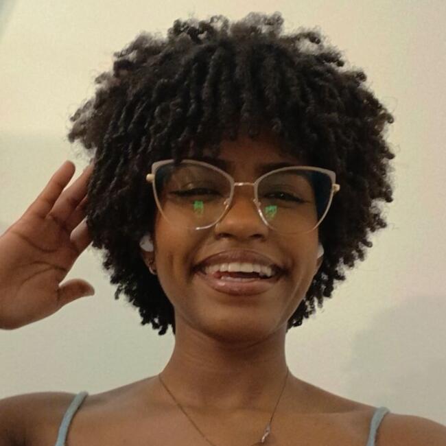 Babysitter in Lisbon: Kauane