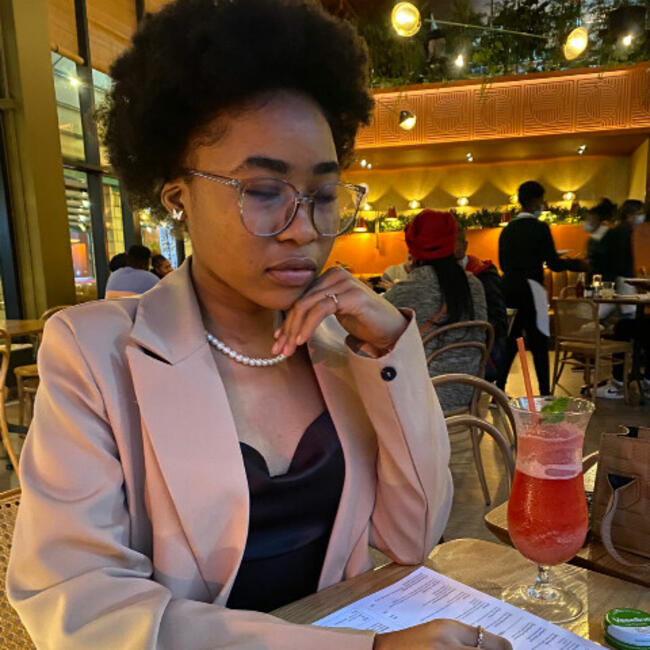 Babysitter in Midrand: Karabo