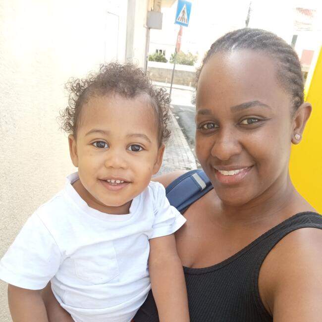 Trabalho de babysitting em Amadora: Cristinah