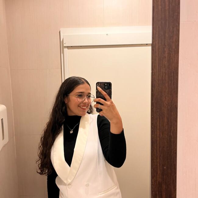 Babysitter em Câmara de Lobos: Francisca