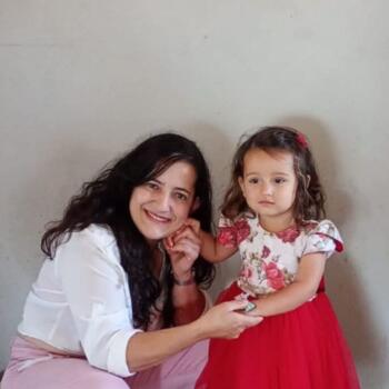 Babysitter in Guaratinguetá: Josiane Aparecida