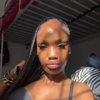 Babysitter in London: Rihanna