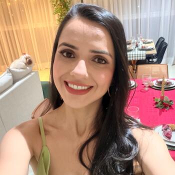 Emprego de babá em Porto Velho: emprego de babá Larissa