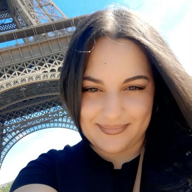 Babysitter in Issy-les-Moulineaux: Maya
