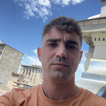 Babysitting job in Tirana: babysitting job Klevis