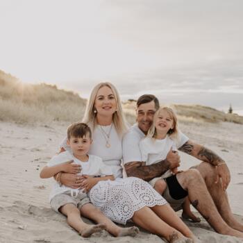 Babysitting job in Paengaroa: babysitting job Mel