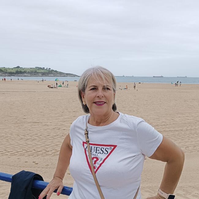 Babysitter in Mazarrón: Julia