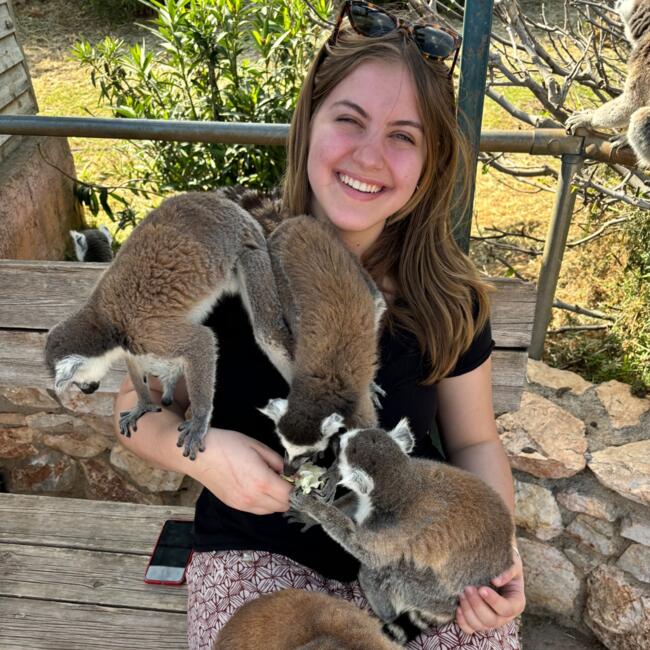 Babysitter in Bath: Kyveli