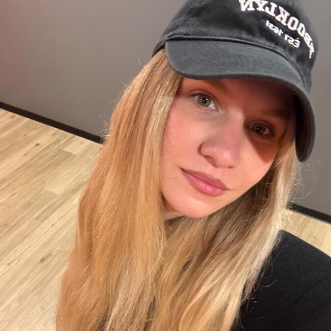 Babysitter in Ixelles-Elsene: Olena