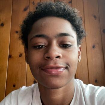 Babysitter in Hallam: Ajahnae