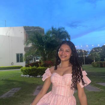 Babysitter in Bogotá: Kiara