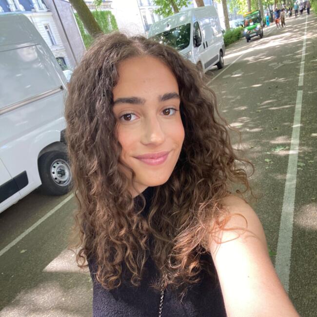 Babysitter in Toulouse: Emma