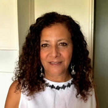 Babysitter in Lansargues: Zahia