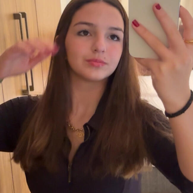 Babysitter in Montevideo: Valentina