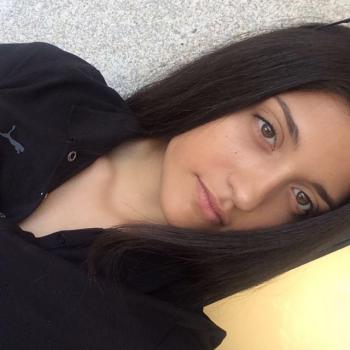 Babysitter Valongo: Sara