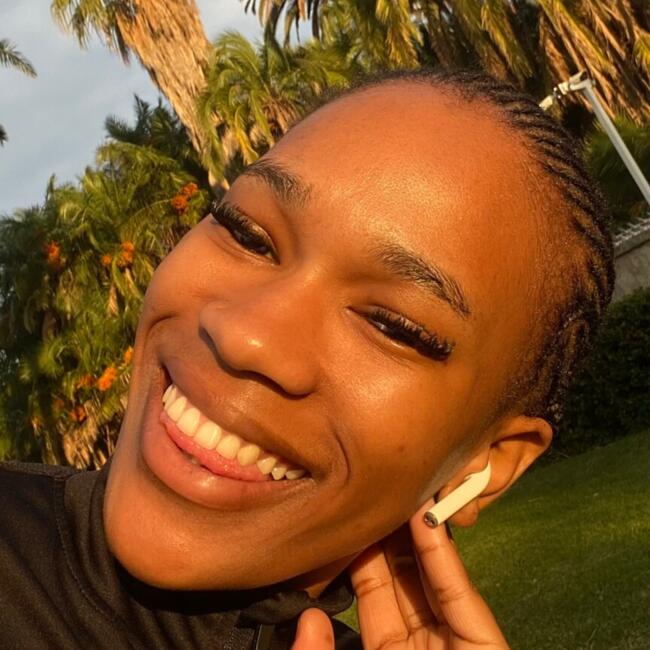 Babysitter in Cape Town: Nwabisa