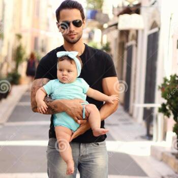 Babysitting job in Berlin: babysitting job Mylan