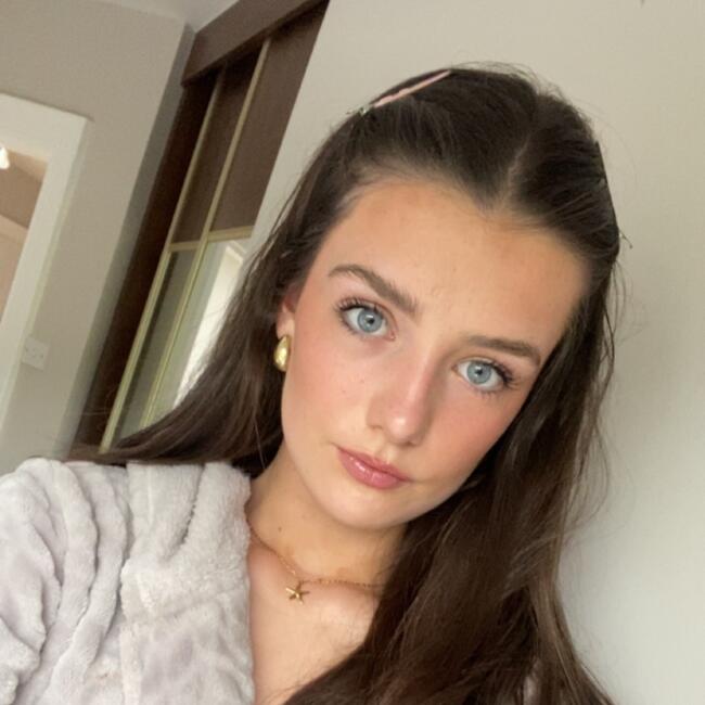 Babysitter in Galway: Mary