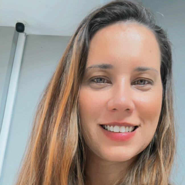 Babysitting job in Barra da Tijuca: Juliana