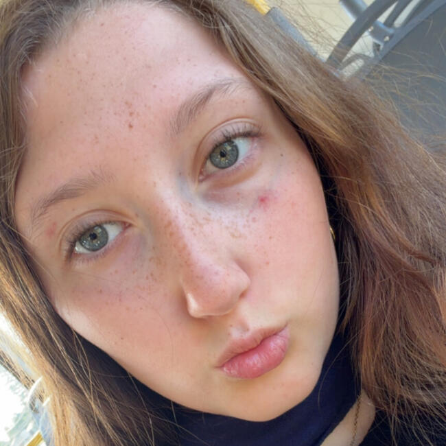 Baby-sitter in Montréal: Amira
