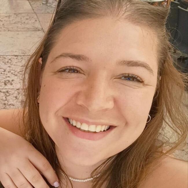 Canguro en Premiá de Dalt: Tania