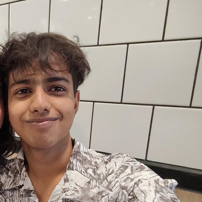 Ghāziābād में बेबीसिटर: Yuvank