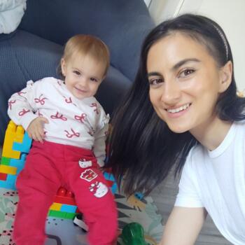 Babysitting job in Bucharest: babysitting job Crina