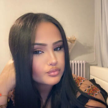 Babysitter in Montrouge: Yasmine