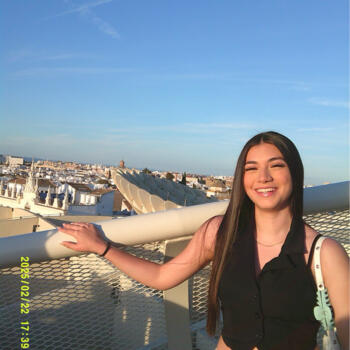 Nanny in Enfield: Maria Fernanda