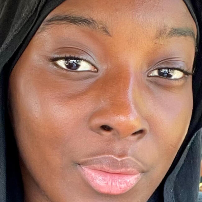 Babysitter in Torcy: Hawa