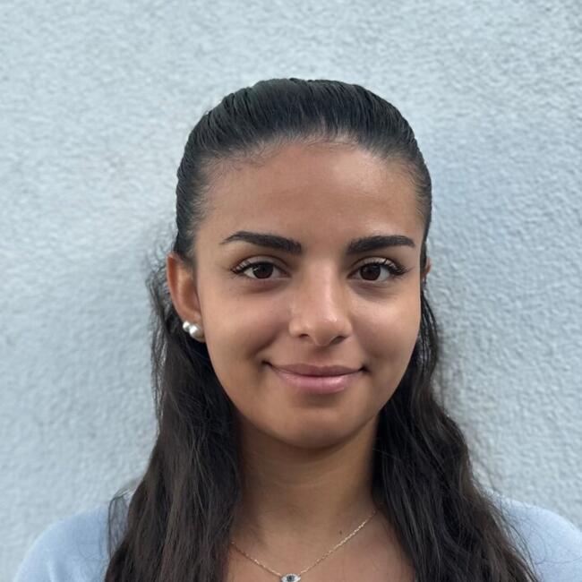 Babysitter in Bonn: Dunya
