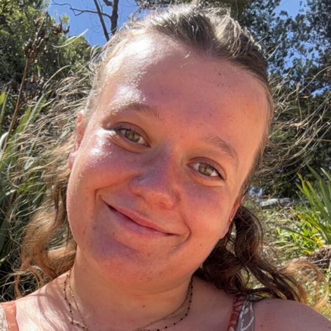 Babysitter in Sydney: Juliette