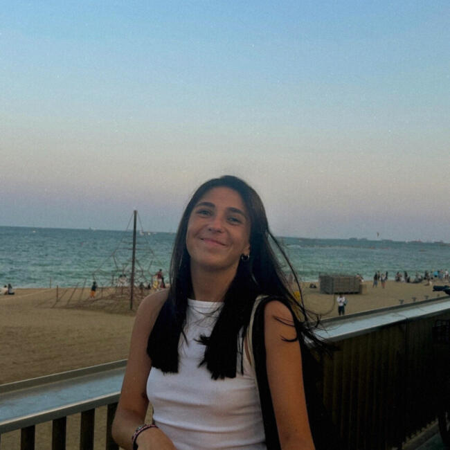 Babysitter in Calais: Andréa