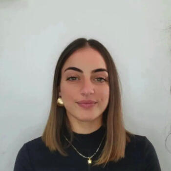 Babysitter in Alcalá de Guadaira: Adria