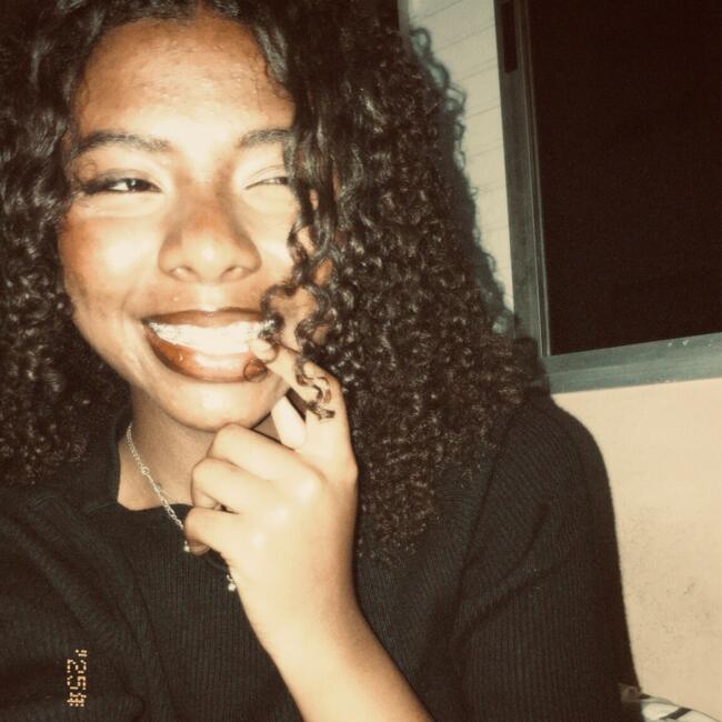 Babá em São Vicente: Ana