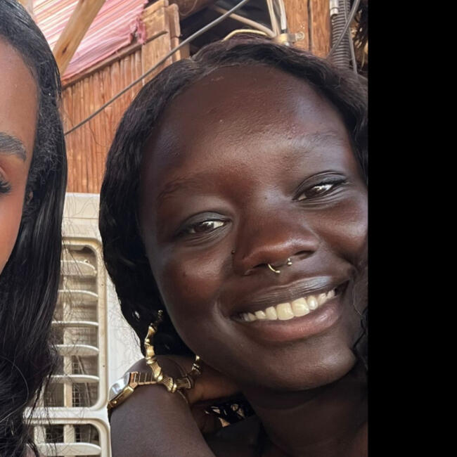 בייביסיטר ב- אילת: Fiona