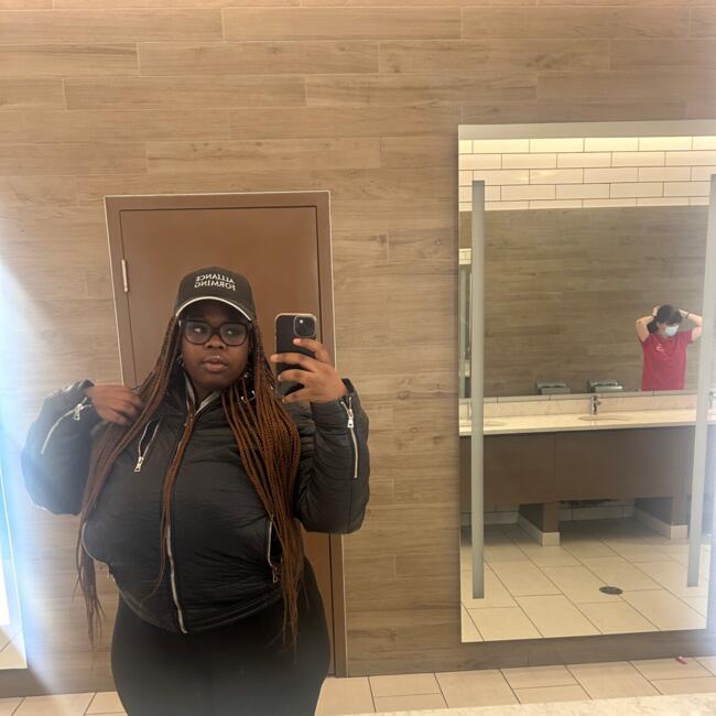 Baby-sitter in Planet Fitness - Scarborough: Shenille