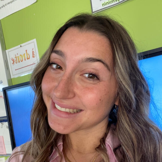 Babysitter in Saint-Renan: Anais