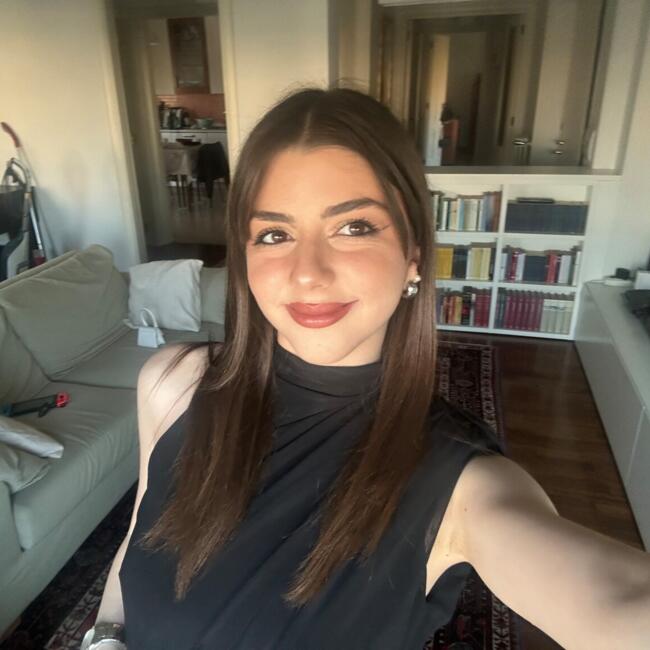 Babysitter in Milan: Valeria