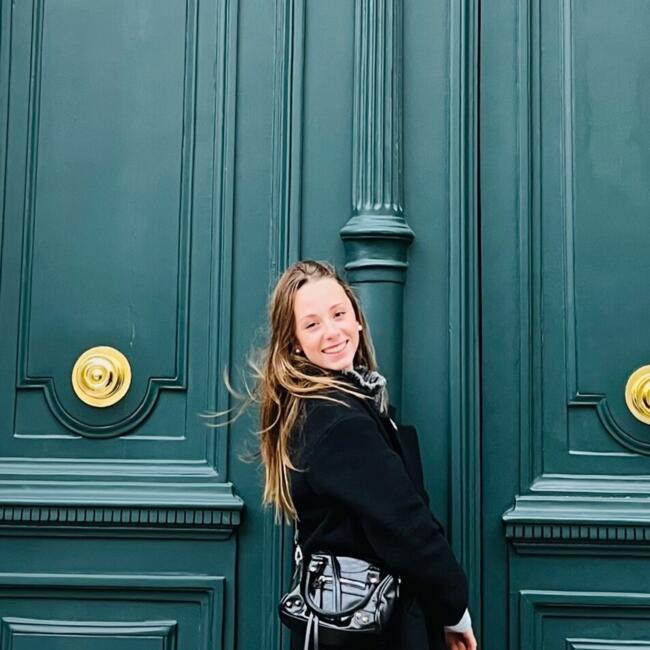 Babysitter in Villeneuve-de-Marsan: Lylou