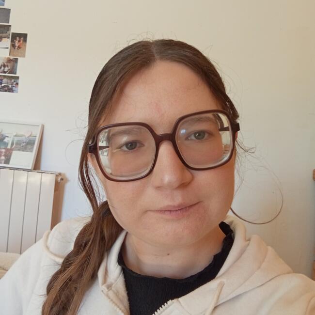 Babysitter in Puygiron: Clara