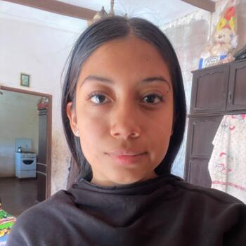 Babysitter in Santa Cruz: Alejandra